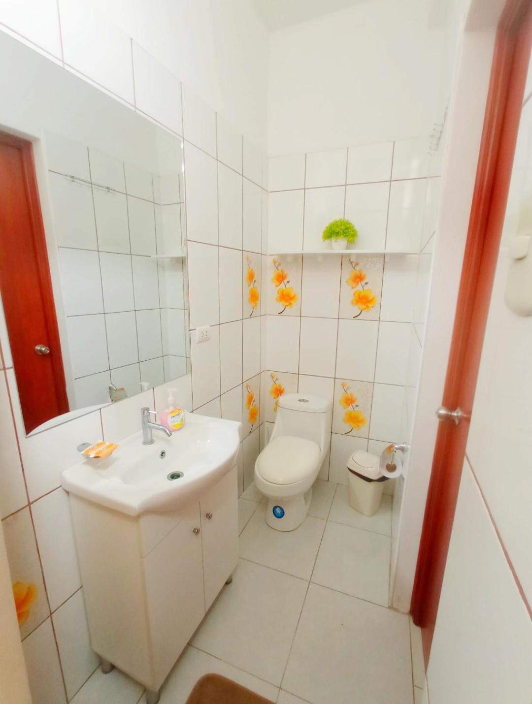 Deluxe Hotel Talara - A 5 Minutos Del Aeropuerto Y Plaza De Armas Værelse billede