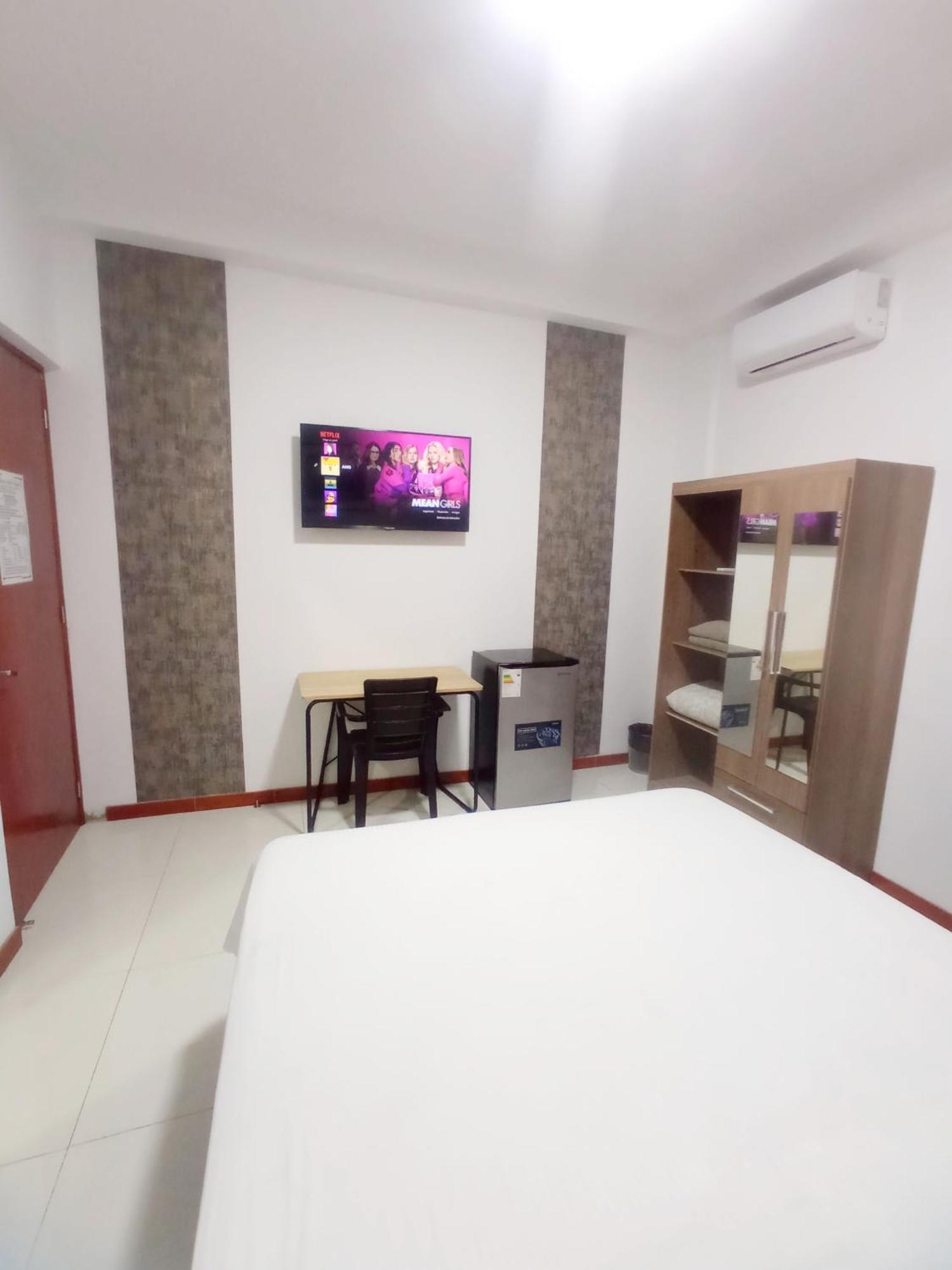 Deluxe Hotel Talara - A 5 Minutos Del Aeropuerto Y Plaza De Armas Eksteriør billede